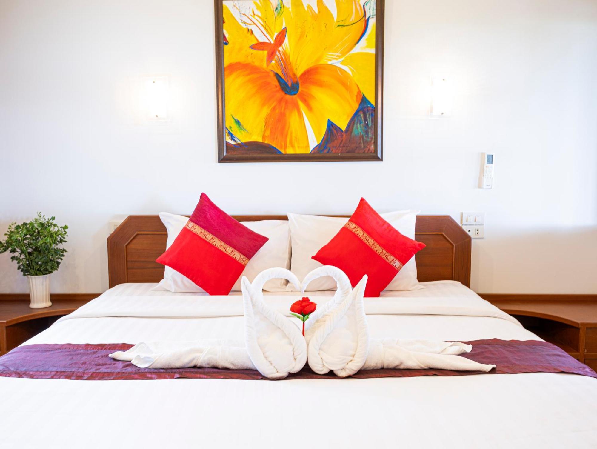 Lipa Lodge Beach Resort Lipa Noi Eksteriør billede