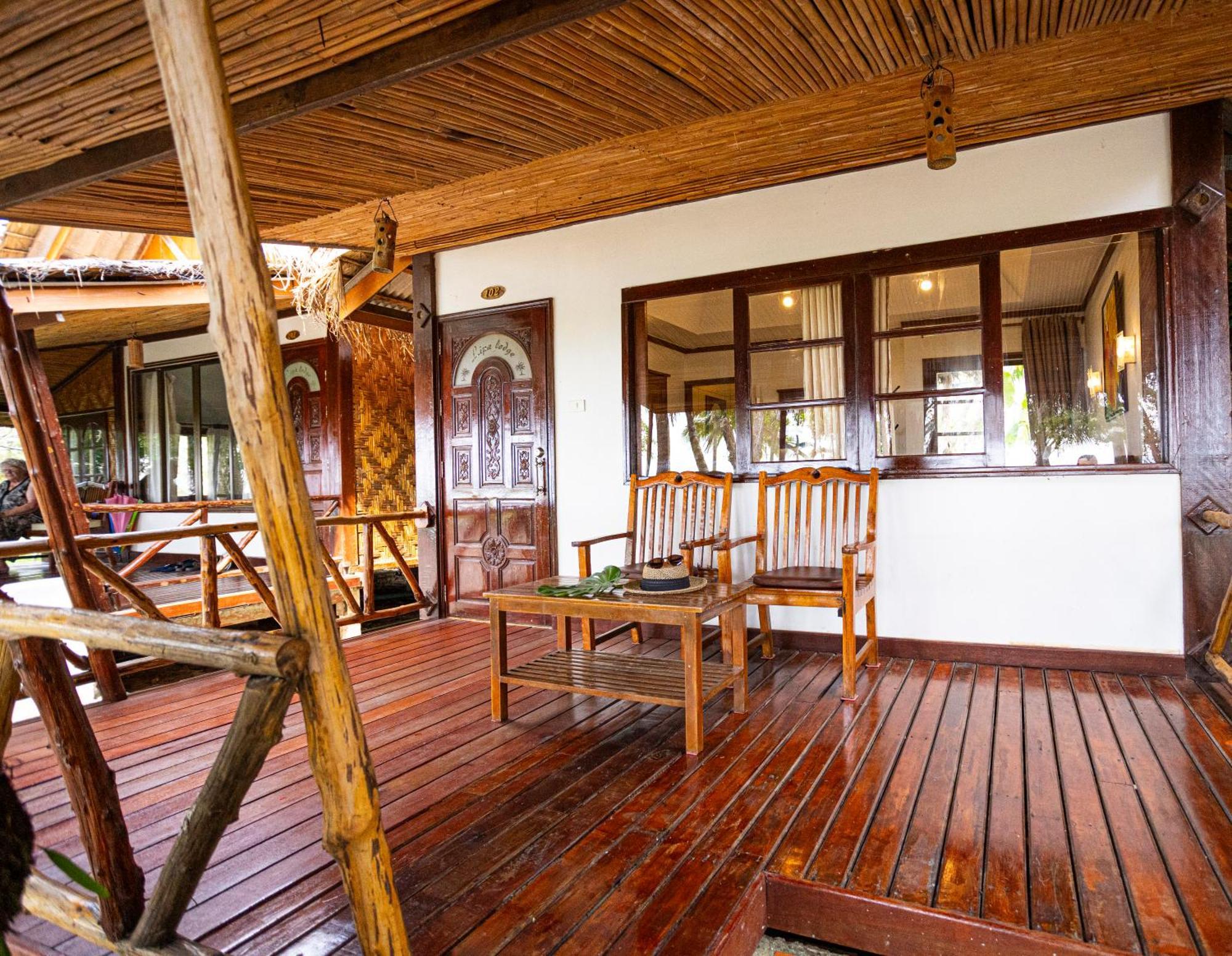 Lipa Lodge Beach Resort Lipa Noi Eksteriør billede