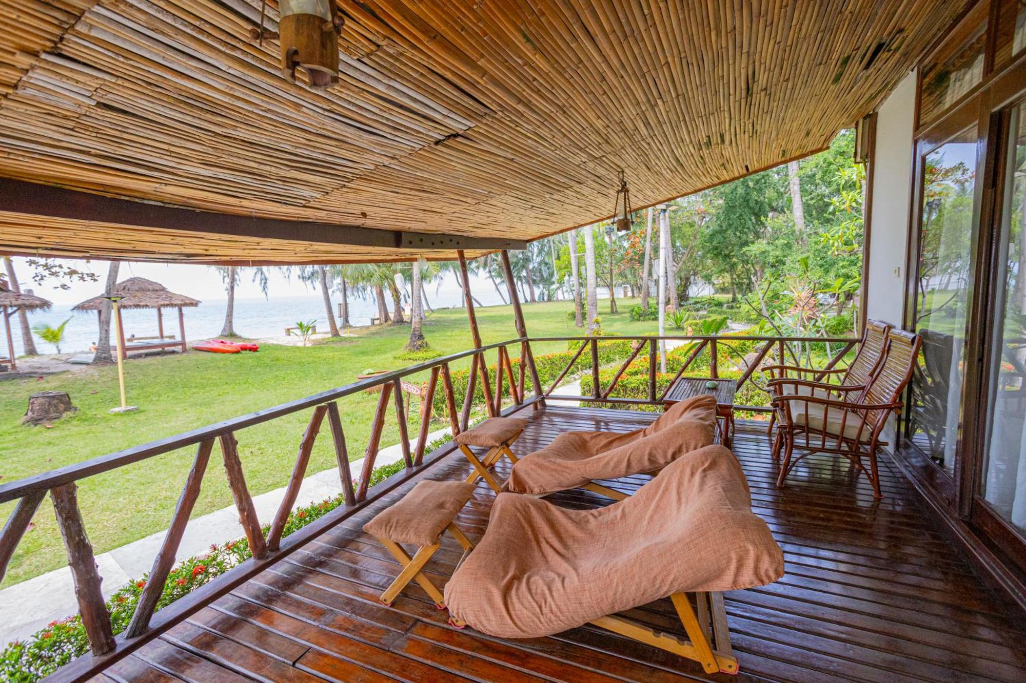 Lipa Lodge Beach Resort Lipa Noi Eksteriør billede