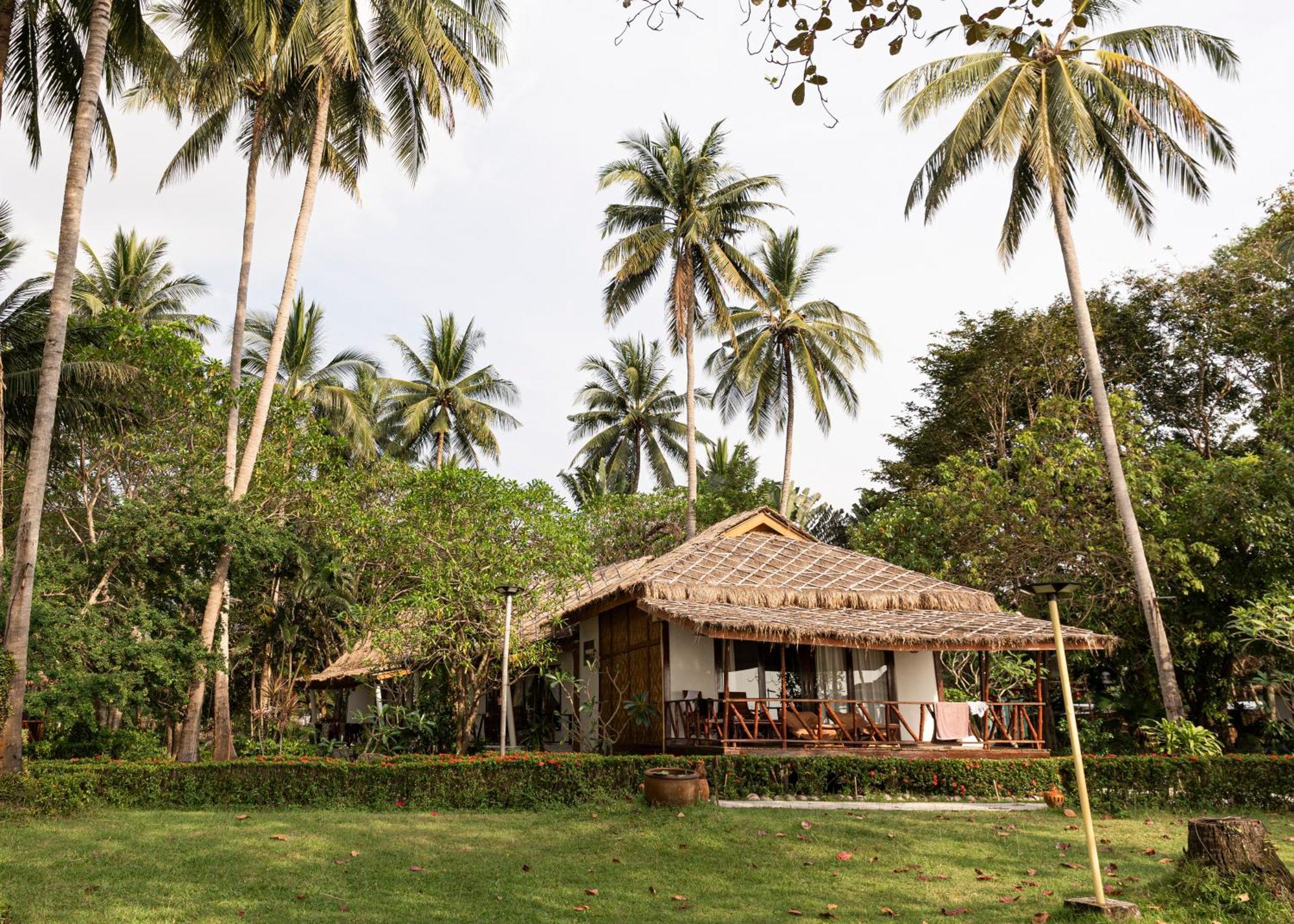 Lipa Lodge Beach Resort Lipa Noi Eksteriør billede