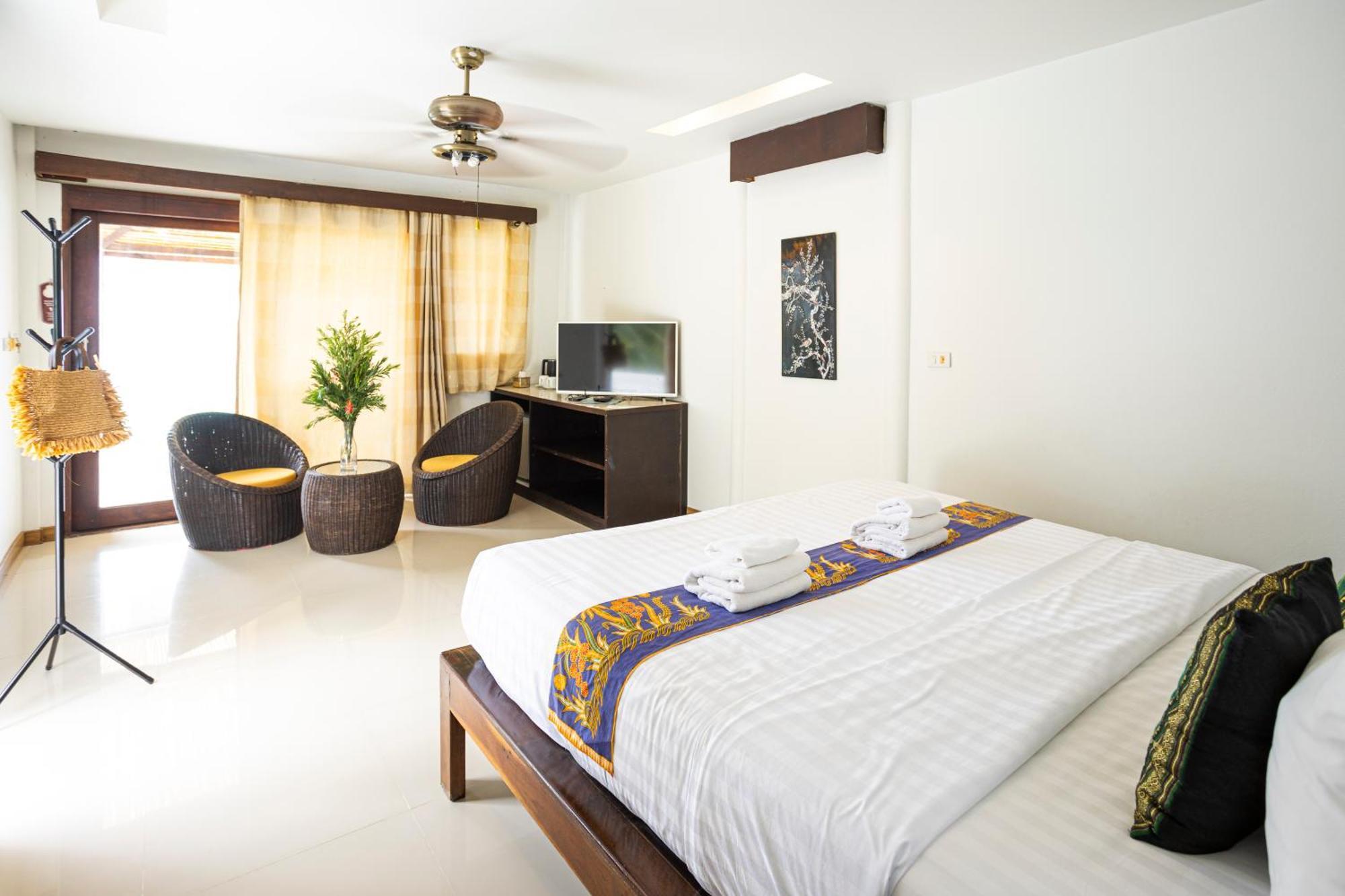 Lipa Lodge Beach Resort Lipa Noi Eksteriør billede